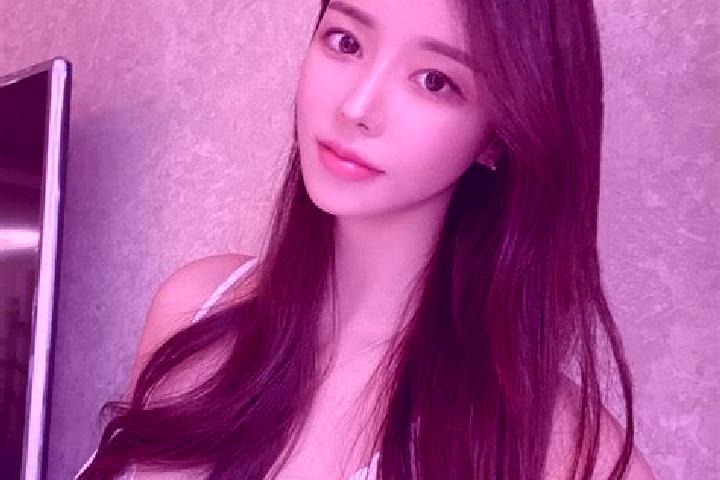 Willow, 34 — Escort in Peishi, China