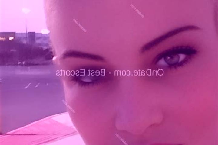 Willow, 34 — Escort in Scurry, United States