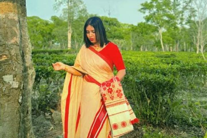 Willow, 34 — Escort in Titabar, India
