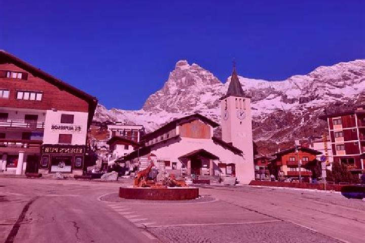 Willow, 34 — Escort in Valtournenche, Italy
