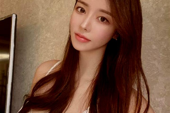 Willow, 34 — Escort in Wangmin, China