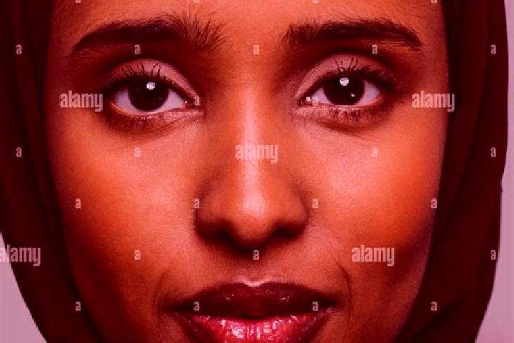 Willow, 35, a auburn dark-eyed middle eastern companion based in Flint. Offering CIM, 69, Dinner Date, Tantra. Available for incall and outcall, overnight bo...
