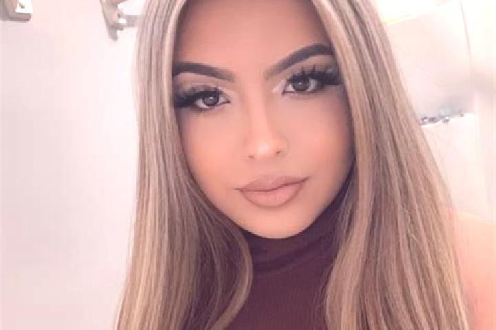 Willow, 35, a blonde amber-eyed latina companion based in Jawakisa. Offering A-Level, Girlfriend Experience. Available for incall and outcall, day and evenin...