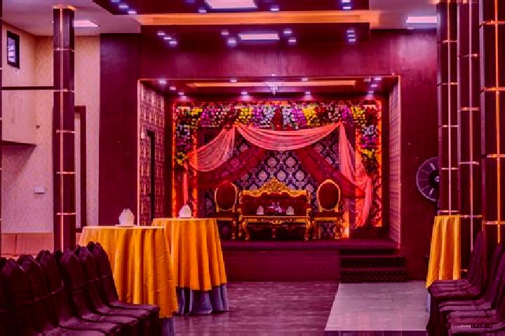Willow, 35, a red brown-eyed asian companion based in Goniana Mandi. Offering Tantra, Overnight, Striptease. Available for incall and outcall, overnight book...