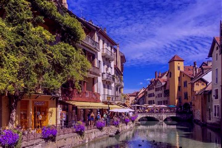 Willow, 35 — Escort in Cerisiers, France