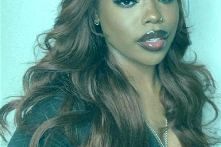 Willow, 36, a auburn amber-eyed ebony companion based in Jiwuwu. Offering Duos, Dinner Date, Tantra. Available for incall and outcall, day and evening dates.
