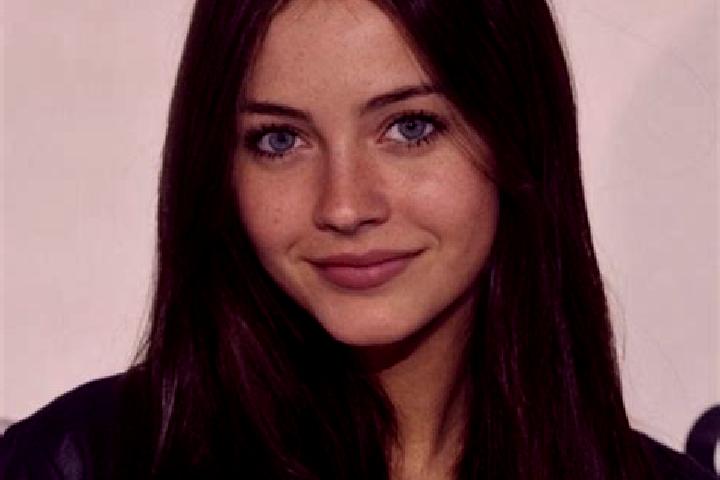 Willow, 36, a brunette blue-eyed slavic companion based in Salcud. Offering Couples, Girlfriend Experience, Tantra, Prostate Massage. Available for incall an...