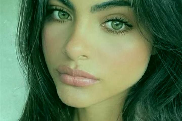 Willow, 36, a red dark-eyed indian companion based in Cedar Falls. Offering Couples, BDSM, CIM. Available for incall and outcall, overnight bookings available.