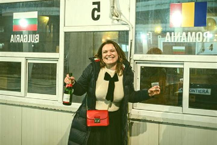 Willow, 36 — Escort in Bahnea, Romania