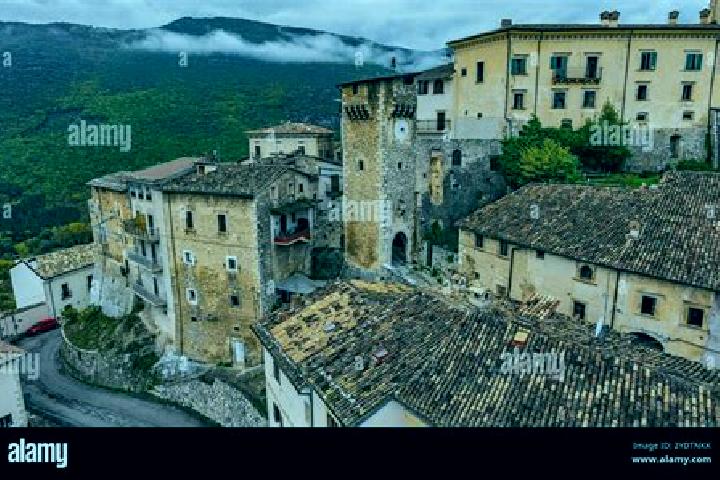 Willow, 36 — Escort in Fontecchio, Italy