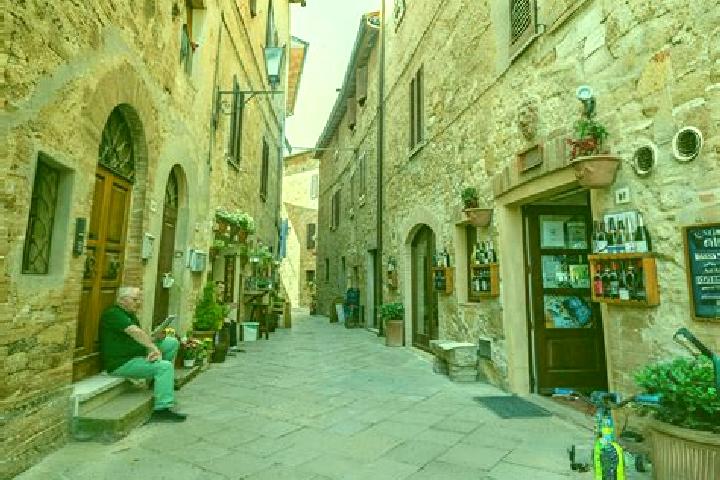 Willow, 36 — Escort in Montegrosso Pian Latte, Italy