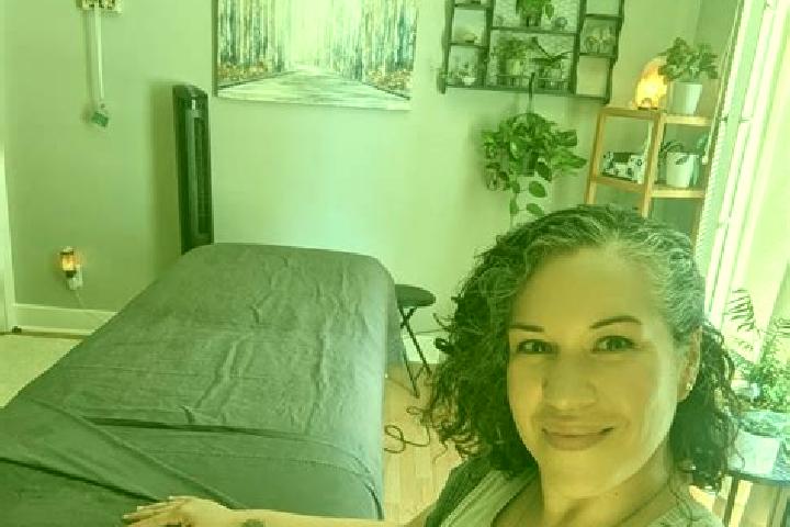 Willow, 37, a black grey-eyed caucasian companion based in Weida. Offering 69, Massage, Overnight. Available for incall and outcall, day and evening dates.