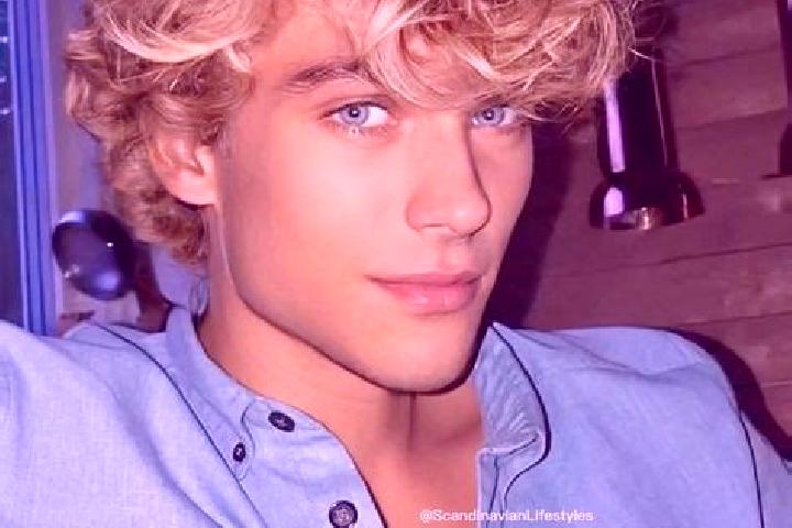 Willow, 37, a blonde blue-eyed middle eastern companion based in Assesse. Offering A-Level, Roleplay, Deep French Kissing, OWO. Available for incall and outc...
