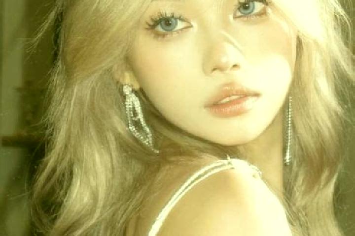 Willow, 37, a blonde dark-eyed asian companion based in Fairdale. Offering BDSM, CIM, Roleplay, Domination. Available for incall and outcall, overnight booki...