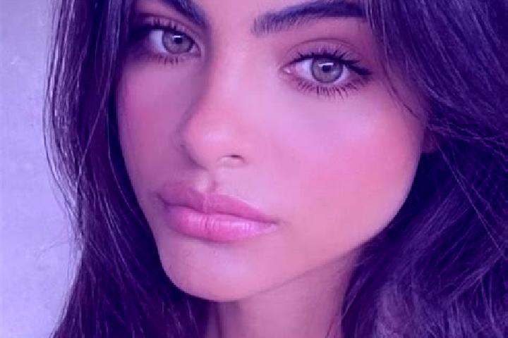 Willow, 37, a blonde dark-eyed indian companion based in Campese. Offering Striptease, Overnight, Couples, GFE. Available for incall and outcall, day and eve...