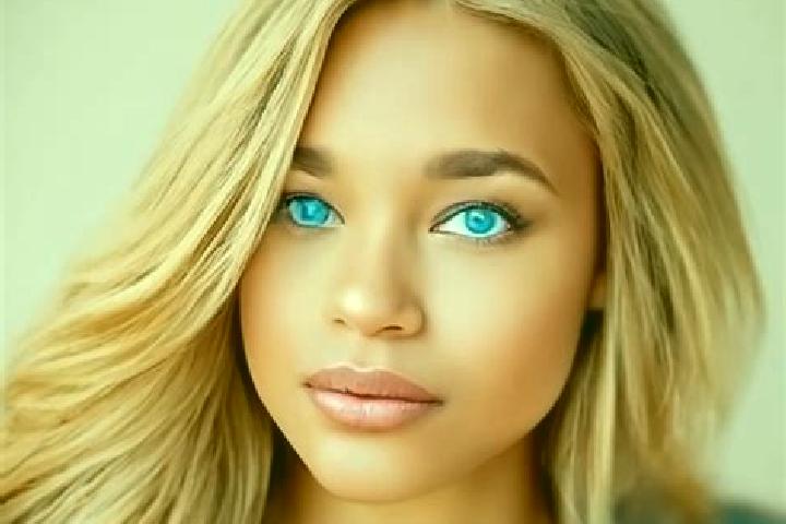 Willow, 37, a dark blonde blue-eyed latina companion based in Micheln. Offering Fetish, OWO, Duos. Available for incall and outcall, overnight bookings avail...