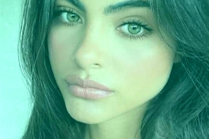 Willow, 37, a dark blonde dark-eyed indian companion based in Agrisu Mare. Offering Deep French Kissing, 69, OWO. Available for incall and outcall, overnight...