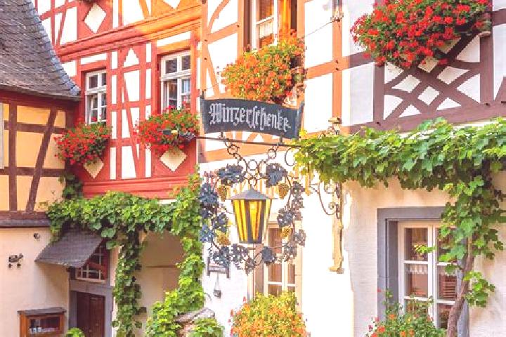Willow, 37 — Escort in Neustadt/Westerwald, Germany