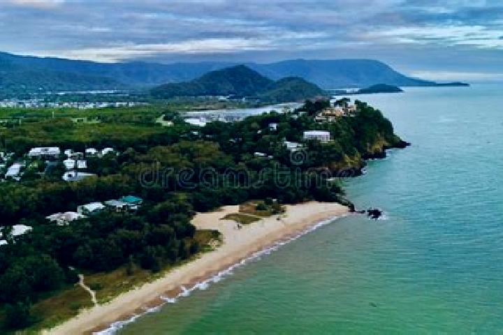 Willow, 37 — Escort in Yorkeys Knob, Australia
