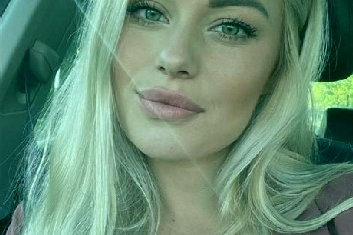 Willow, 38, a blonde hazel-eyed caucasian companion based in Candabong. Offering Duos, Dinner Date, 69, Massage, Fetish. Available for incall and outcall, ov...