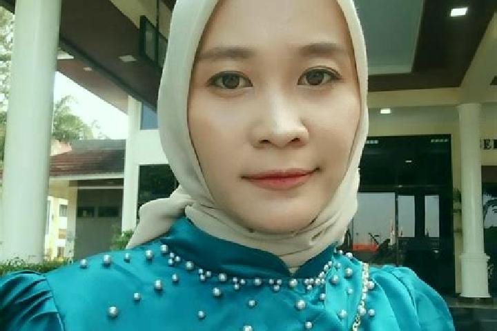 Willow, 38 — Escort in Lambangan Wetan, Indonesia