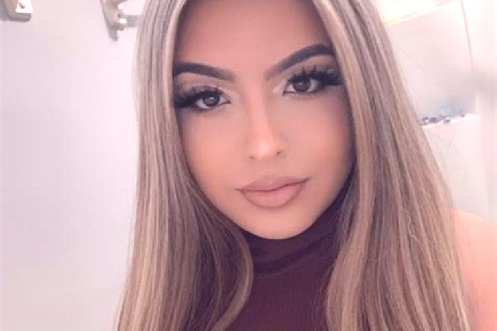 Willow, 39, a blonde brown-eyed latina companion based in Gosong Telaga. Offering Couples, Fetish. Available for incall and outcall, overnight bookings avail...