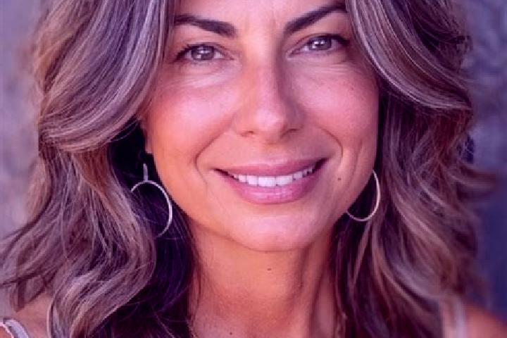 Willow, 39, a brunette grey-eyed latina companion based in Aragats. Offering Couples, Party Girl, Duos, CIM. Available for incall and outcall, day and evenin...