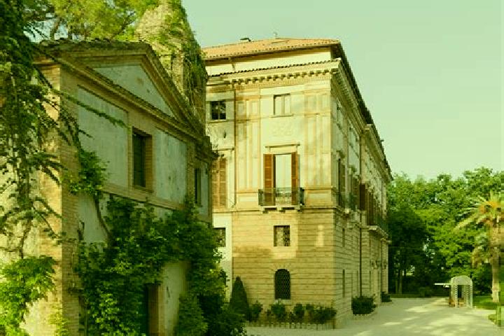 Willow, 39 — Escort in Civitella Casanova, Italy