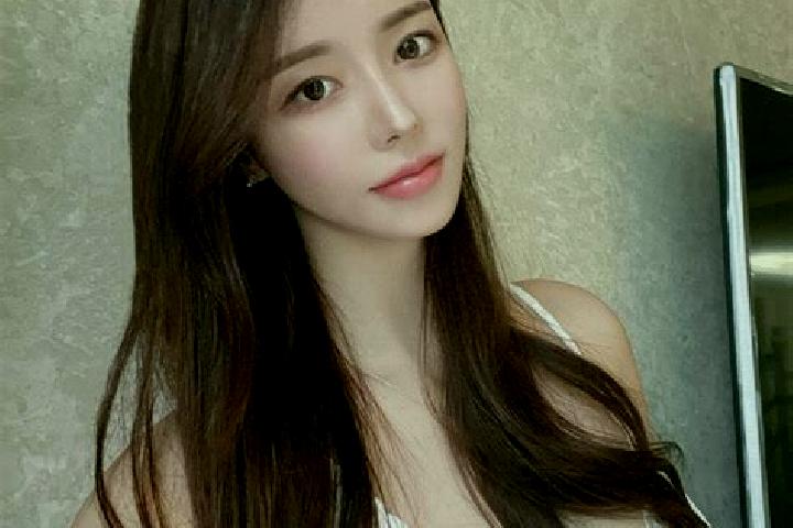 Willow, 39 — Escort in Cuozhou, China