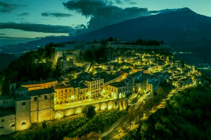 Willow, 39 — Escort in Morro d Oro, Italy