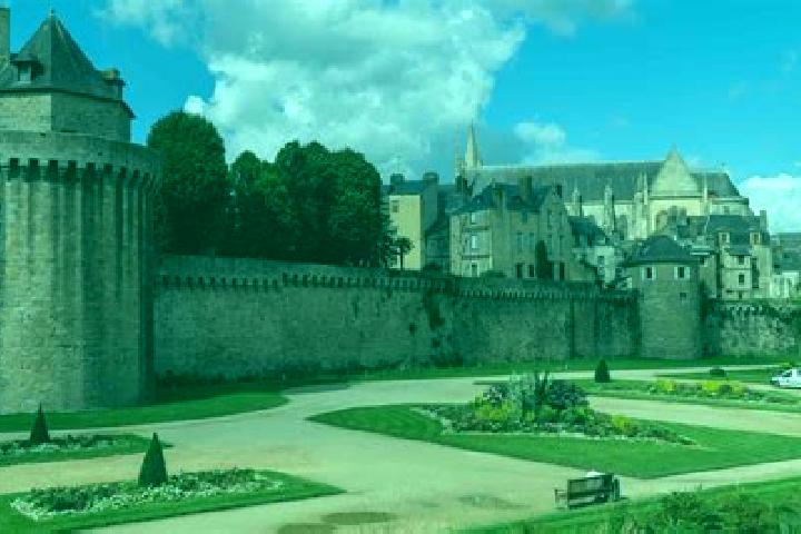 Willow, 39 — Escort in Vannes, France