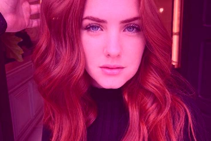 Zoe, 20, a auburn blue-eyed european companion based in Gedangsa. Offering OWO, Erotic Massage, CIM. Available for incall and outcall, day and evening dates.