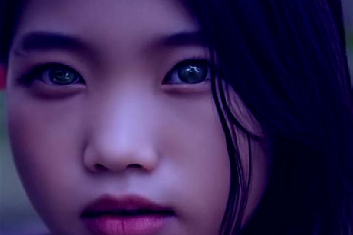 Zoe, 20, a black green-eyed asian companion based in Cadca. Offering Striptease, Duos, Tantra. Available for incall and outcall, day and evening dates.