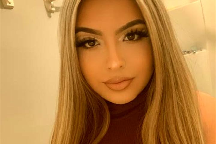 Zoe, 20, a blonde dark-eyed latina companion based in La Ermita. Offering Fetish, Couples, Overnight, A-Level. Available for incall and outcall, day and even...