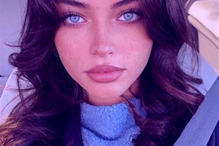 Zoe, 20, a brunette blue-eyed middle eastern companion based in Santa Maria del Val. Offering Roleplay, A-Level, Couples. Available for incall and outcall, d...