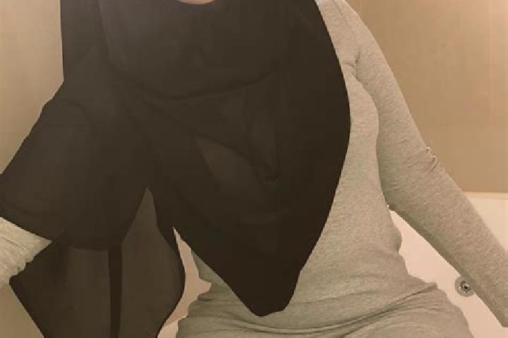 Zoe, 20 — Escort in Bala Afrakoti, Iran
