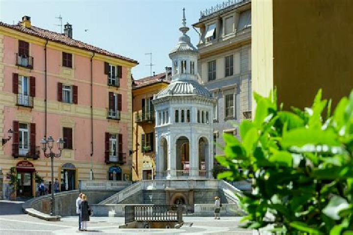 Zoe, 20 — Escort in Grana Monferrato, Italy