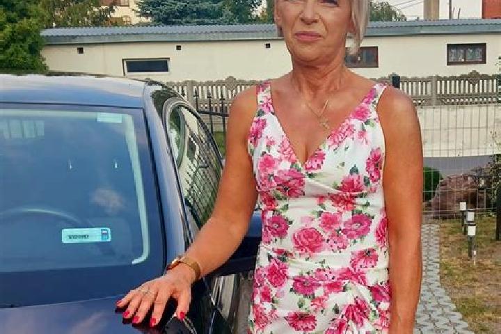 Zoe, 20 — Escort in Rojewo, Poland