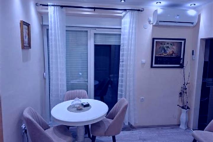 Zoe, 20 — Escort in Smederevska Palanka, Serbia