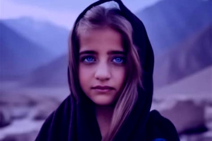 Zoe, 21, a black blue-eyed middle eastern companion based in Roscommon. Offering BDSM, Roleplay, A-Level, Travel Companion, Erotic Massage. Available for inc...