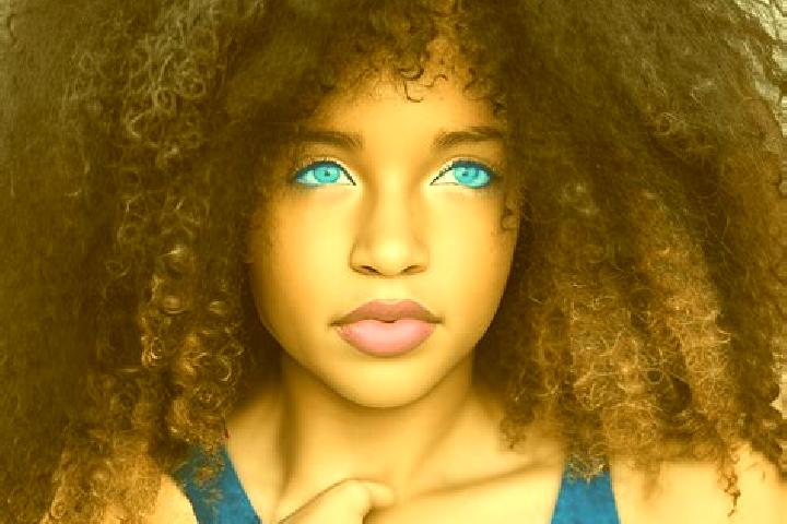 Zoe, 21, a black blue-eyed mixed companion based in Lichen Stary. Offering GFE, Massage. Available for incall and outcall, overnight bookings available.