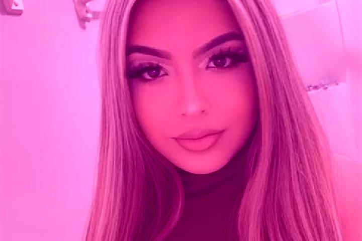 Zoe, 21, a blonde amber-eyed latina companion based in Qiaole. Offering Deep French Kissing, GFE, BDSM. Available for incall and outcall, overnight bookings ...
