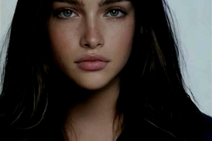 Zoe, 21, a brunette blue-eyed slavic companion based in Dalliagac. Offering Domination, Party Girl, Erotic Massage. Available for incall and outcall, overnig...