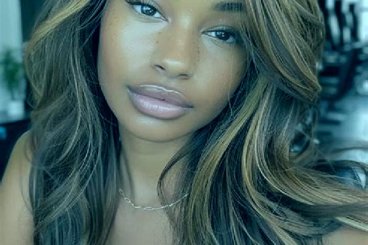 Zoe, 21, a dark blonde brown-eyed mixed companion based in Cato Ridge. Offering Girlfriend Experience, BDSM. Available for incall and outcall, day and evenin...