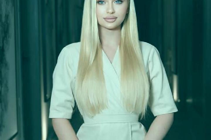 Zoe, 21, a dark blonde dark-eyed asian companion based in Zbraslavice. Offering Tantra, Erotic Massage. Available for incall and outcall, day and evening dates.