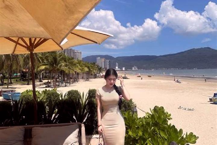 Zoe, 21 — Escort in Aye Ka Rit, Myanmar