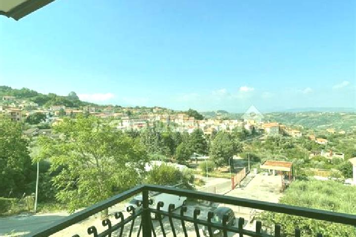 Zoe, 21 — Escort in Campoli del Monte Taburno, Italy