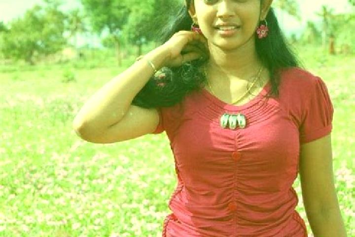 Zoe, 21 — Escort in Manakkudi Mukkuvartura, India