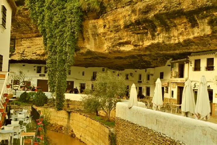 Zoe, 21 — Escort in Setenil de las Bodegas, Spain