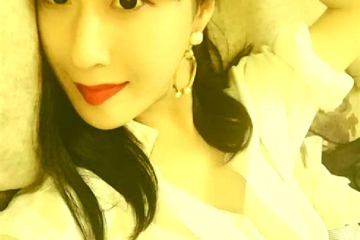 Zoe, 21 — Escort in Tongchuan, China